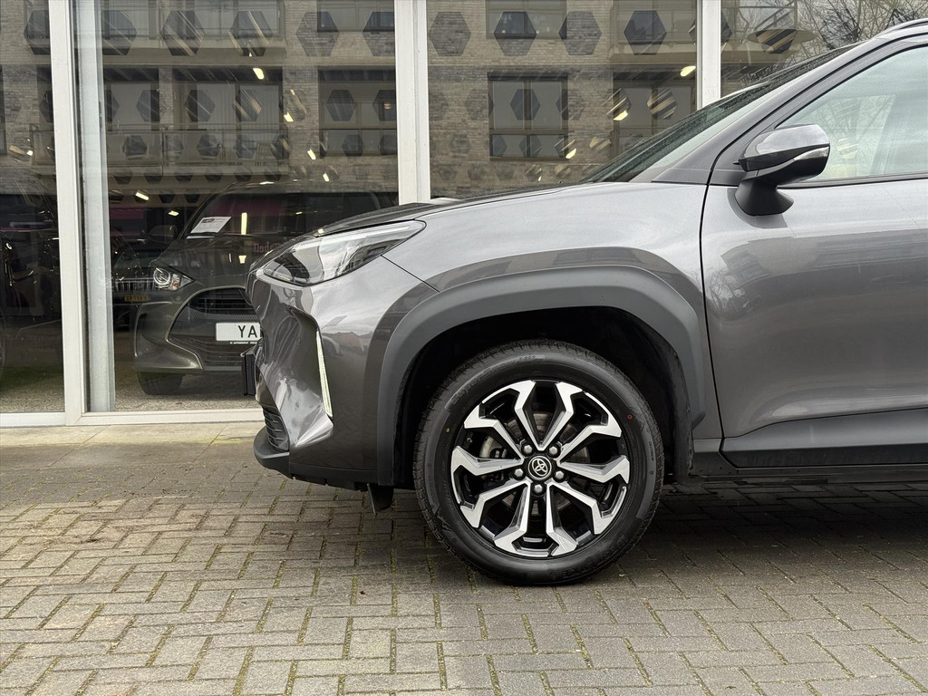 Toyota Yaris Cross 1.5 Hybrid First Edition Plus | Parkeersensoren, Stoel + Stuurverwarming, Groot scherm, Keyless, 17 inch 51953626-4.jpg | Autobedrijf Gielen