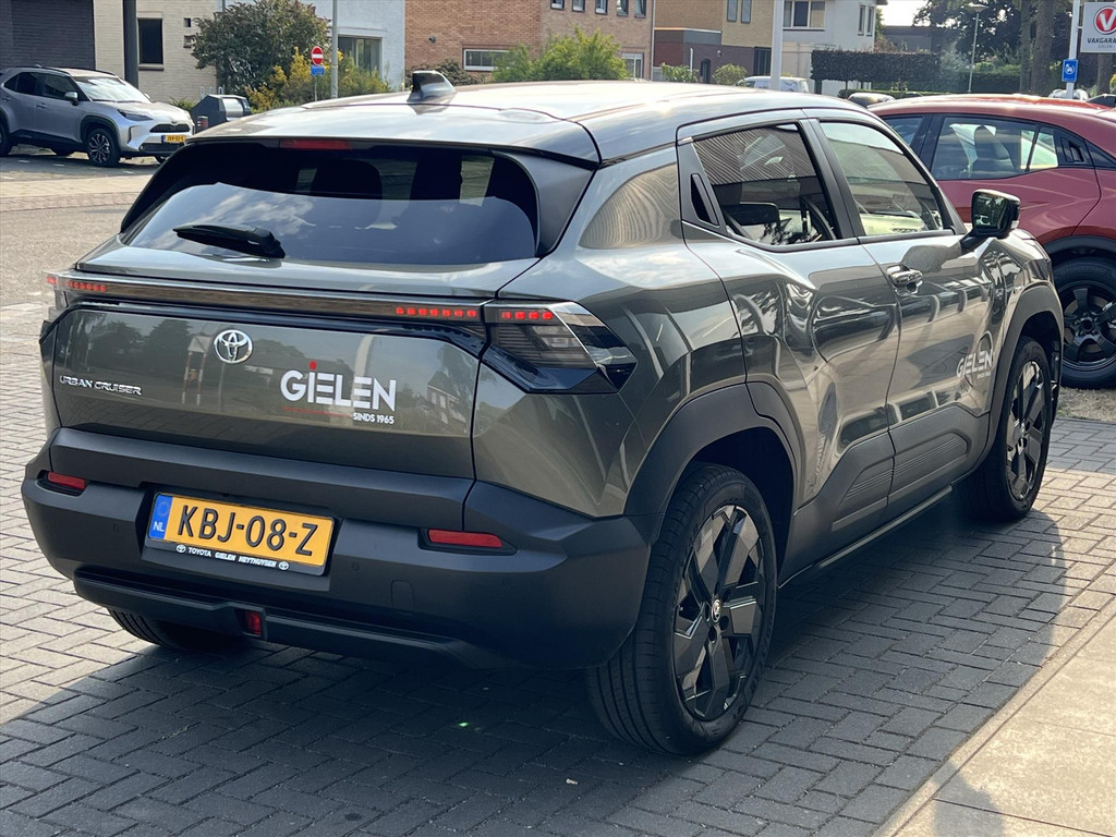 Toyota Urban Cruiser 61,1 kWh 174pk Executive | JBL, Stoel- Stuurverwarming, 360 graden camera 51954421-3.jpg | Autobedrijf Gielen
