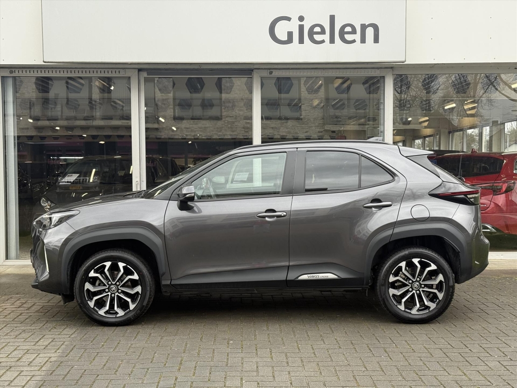 Toyota Yaris Cross 1.5 Hybrid First Edition Plus | Parkeersensoren, Stoel + Stuurverwarming, Groot scherm, Keyless, 17 inch 51955520-4.jpg | Autobedrijf Gielen