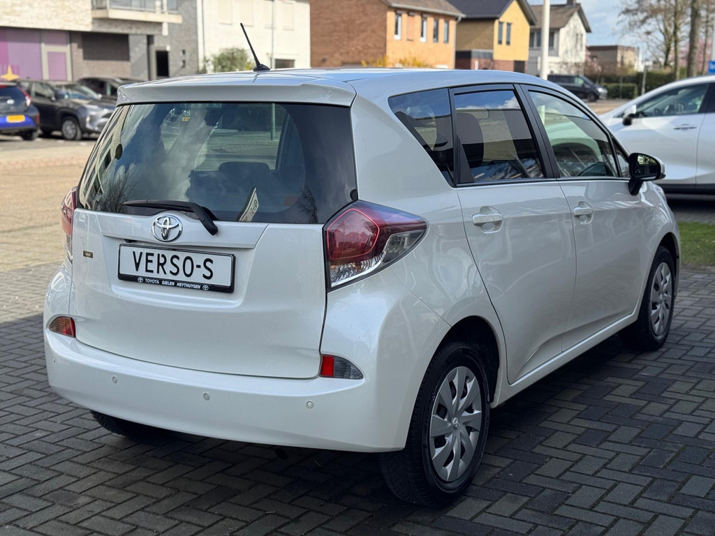 Toyota Verso-S 1.3 VVT-I CVT Automaat Aspiration Plus | Parelmoer wit, Parkeersensoren voor + achter, Airconditioning, Cruise control 52097831-3.jpg | Autobedrijf Gielen