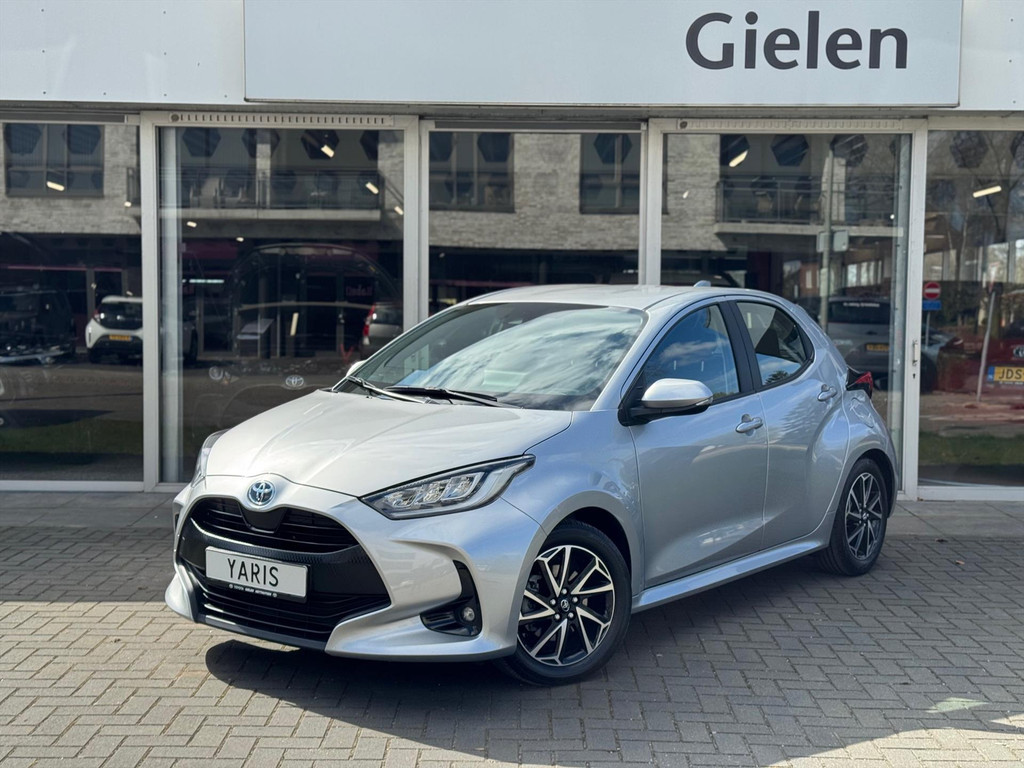 Toyota Yaris 1.5 Hybrid Dynamic | Lichtmetalen velgen, LED, Keyless, Startknop, Licht + Regensensor, Apple CarPlay/Android Auto 52138046-0.jpg | Autobedrijf Gielen
