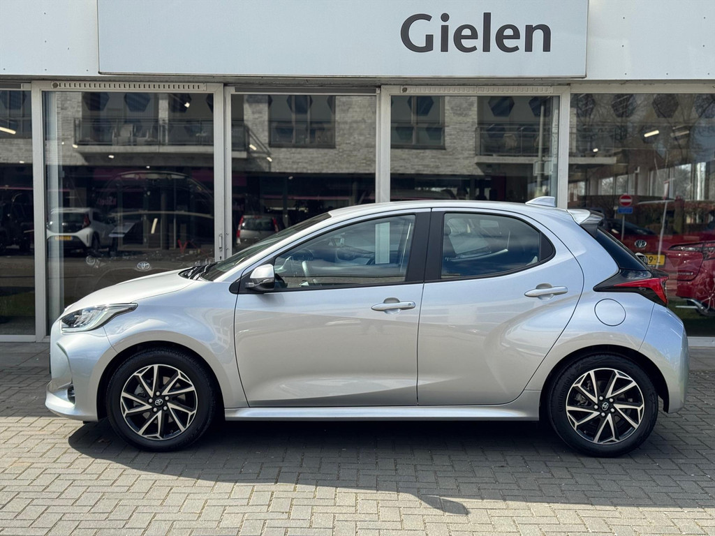 Toyota Yaris 1.5 Hybrid Dynamic | Lichtmetalen velgen, LED, Keyless, Startknop, Licht + Regensensor, Apple CarPlay/Android Auto 52138046-1.jpg | Autobedrijf Gielen