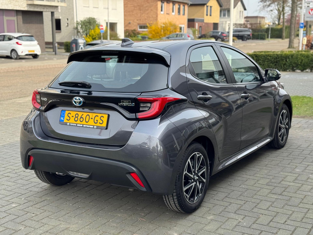 Toyota Yaris 1.5 Hybrid Dynamic | Lichtmetalen velgen, LED, Keyless, Startknop, Licht + Regensensor, Apple CarPlay/Android Auto 52138409-3.jpg | Autobedrijf Gielen