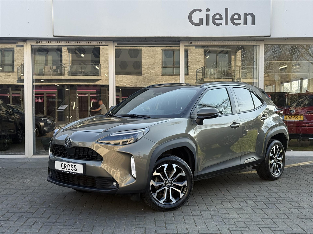 Toyota Yaris Cross 1.5 Hybrid First Edition Plus | Stoel + Stuurverwarming, Groot scherm, Keyless, 17 inch, Apple CarPlay/Android Auto 52139552-0.jpg | Autobedrijf Gielen