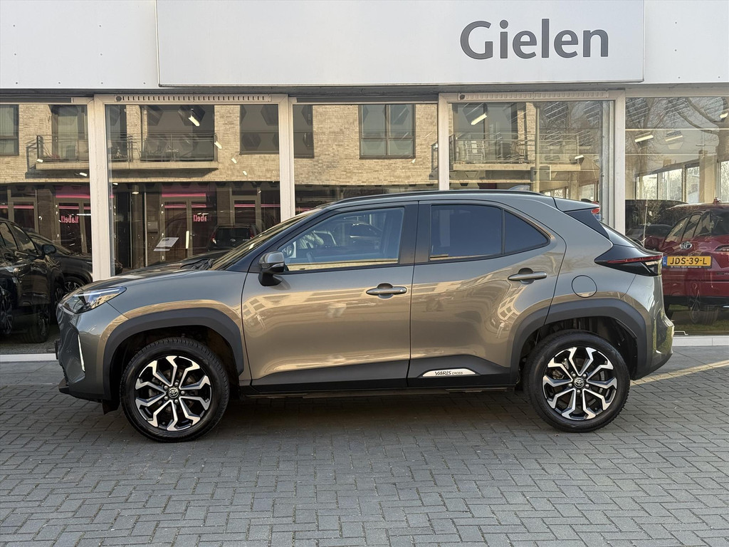 Toyota Yaris Cross 1.5 Hybrid First Edition Plus | Stoel + Stuurverwarming, Groot scherm, Keyless, 17 inch, Apple CarPlay/Android Auto 52139552-1.jpg | Autobedrijf Gielen