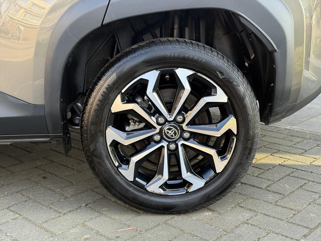 Toyota Yaris Cross 1.5 Hybrid First Edition Plus | Stoel + Stuurverwarming, Groot scherm, Keyless, 17 inch, Apple CarPlay/Android Auto 52139552-4.jpg | Autobedrijf Gielen
