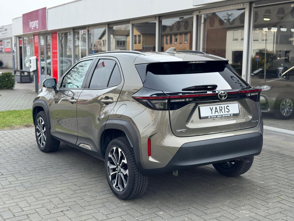 Toyota Yaris Cross 1.5 Hybrid First Edition Plus | Stoel + Stuurverwarming, Groot scherm, Keyless, 17 inch, Apple CarPlay/Android Auto 52139759-3.jpg | Autobedrijf Gielen