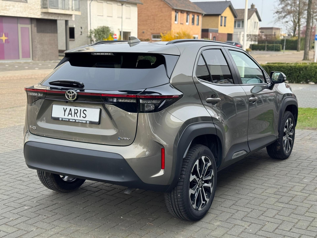 Toyota Yaris Cross 1.5 Hybrid First Edition Plus | Stoel + Stuurverwarming, Groot scherm, Keyless, 17 inch, Apple CarPlay/Android Auto 52139759-4.jpg | Autobedrijf Gielen