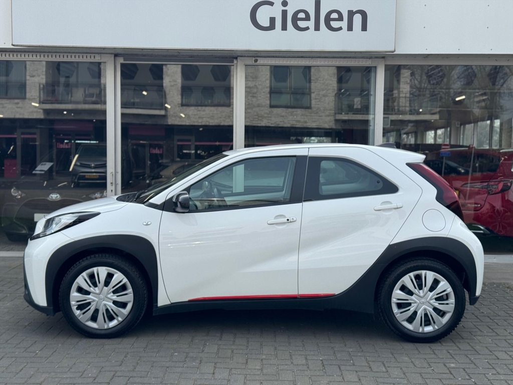 Toyota Aygo X 1.0 VVT-i MT Play Plus | Keyless, Startknop, Stoelverwarming, Climate control, Apple CarPlay/Android Auto 52165512-1.jpg | Autobedrijf Gielen
