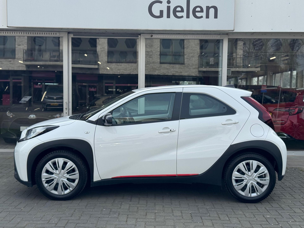 Toyota Aygo X 1.0 VVT-i MT Play Plus | Keyless, Startknop, Stoelverwarming, Climate control, Apple CarPlay/Android Auto 52165512-2.jpg | Autobedrijf Gielen