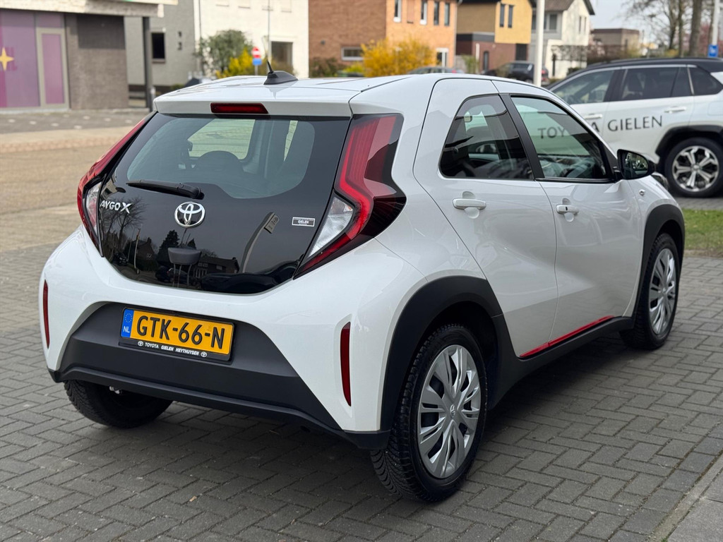 Toyota Aygo X 1.0 VVT-i MT Play Plus | Keyless, Startknop, Stoelverwarming, Climate control, Apple CarPlay/Android Auto 52165512-3.jpg | Autobedrijf Gielen