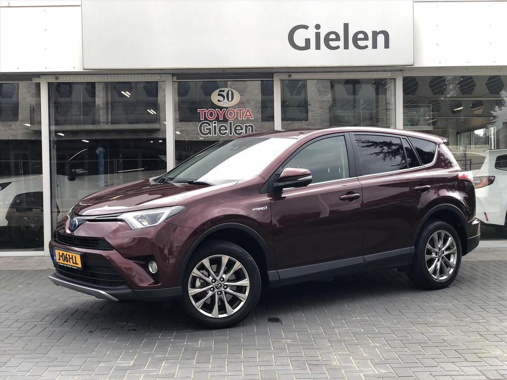 Toyota RAV4 2.5 Hybrid AWD Style | Trekhaak, Navigatie, 18 inch, Keyless, Parkeersensoren, Stoelverwarming, 1.650KG Trekgewicht! 52167265-1.jpg | Autobedrijf Gielen