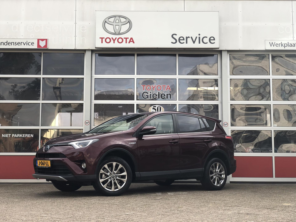 Toyota RAV4 2.5 Hybrid AWD Style | Trekhaak, Navigatie, 18 inch, Keyless, Parkeersensoren, Stoelverwarming, 1.650KG Trekgewicht! 52167265-2.jpg | Autobedrijf Gielen
