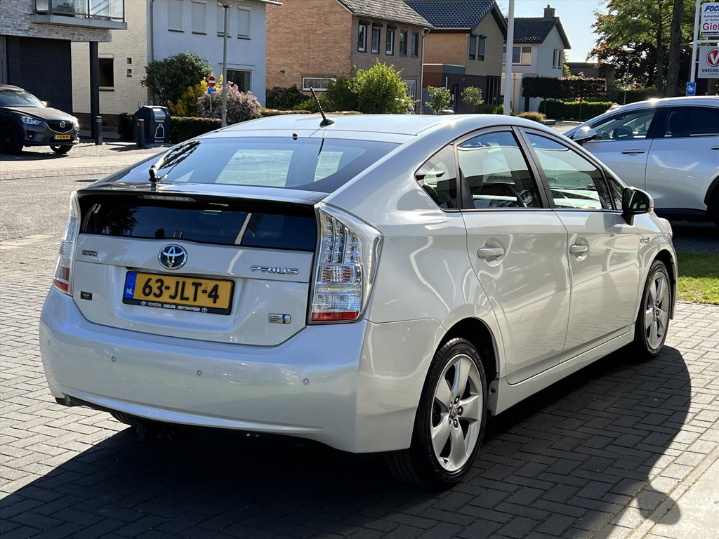 Toyota Prius 1.8 Full Hybrid Executive | Leer, Navigatie, Head up display, Stoelverwarming, Adaptive cruise control 52234238-3.jpg | Autobedrijf Gielen