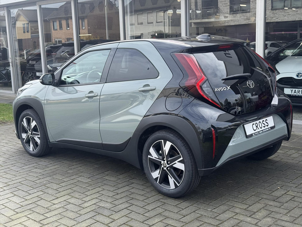 Toyota Aygo X 1.5 Hybrid Pulse Plus | Tarragon, Bi-Tone, Stoelverwarming, Climate control, Startknop, LED, 17 inch 52246670-4.jpg | Autobedrijf Gielen