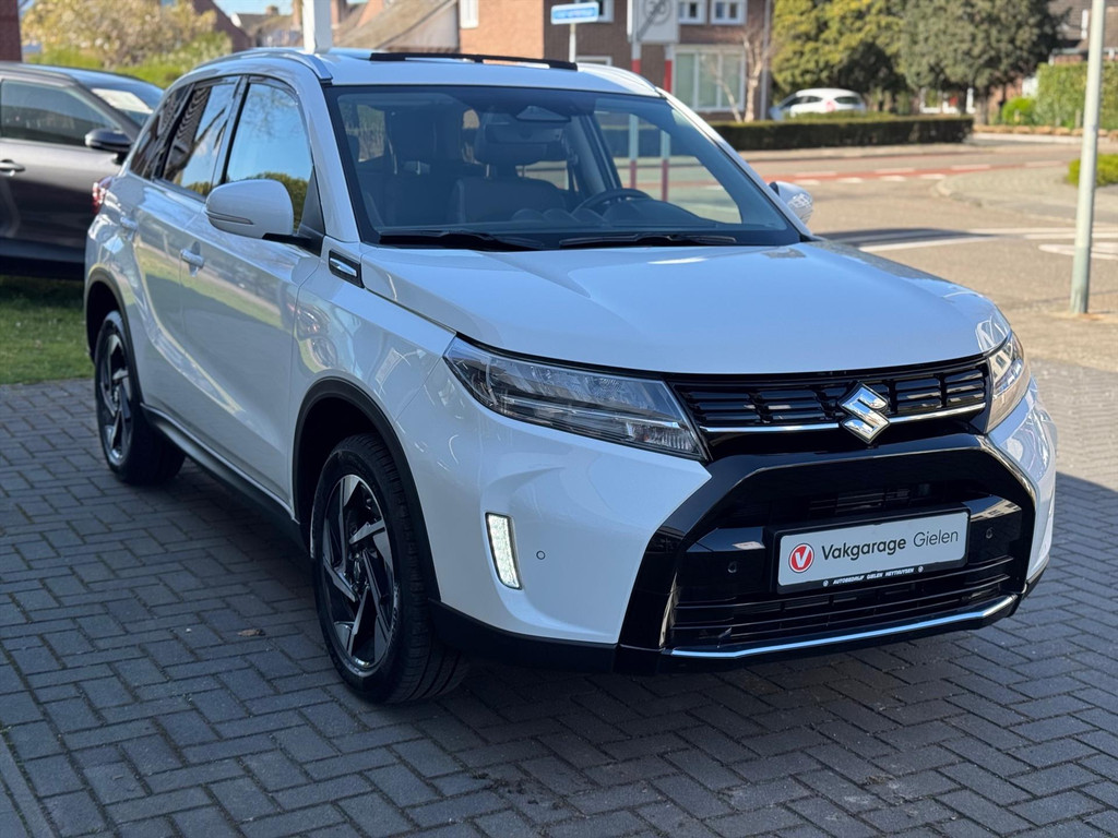 Suzuki Vitara 1.5 Hybrid Automaat Style | Panoramadak, Parkeersensoren, Stoelverwarming, Keyless, Parkeercamera 52264792-4.jpg | Autobedrijf Gielen