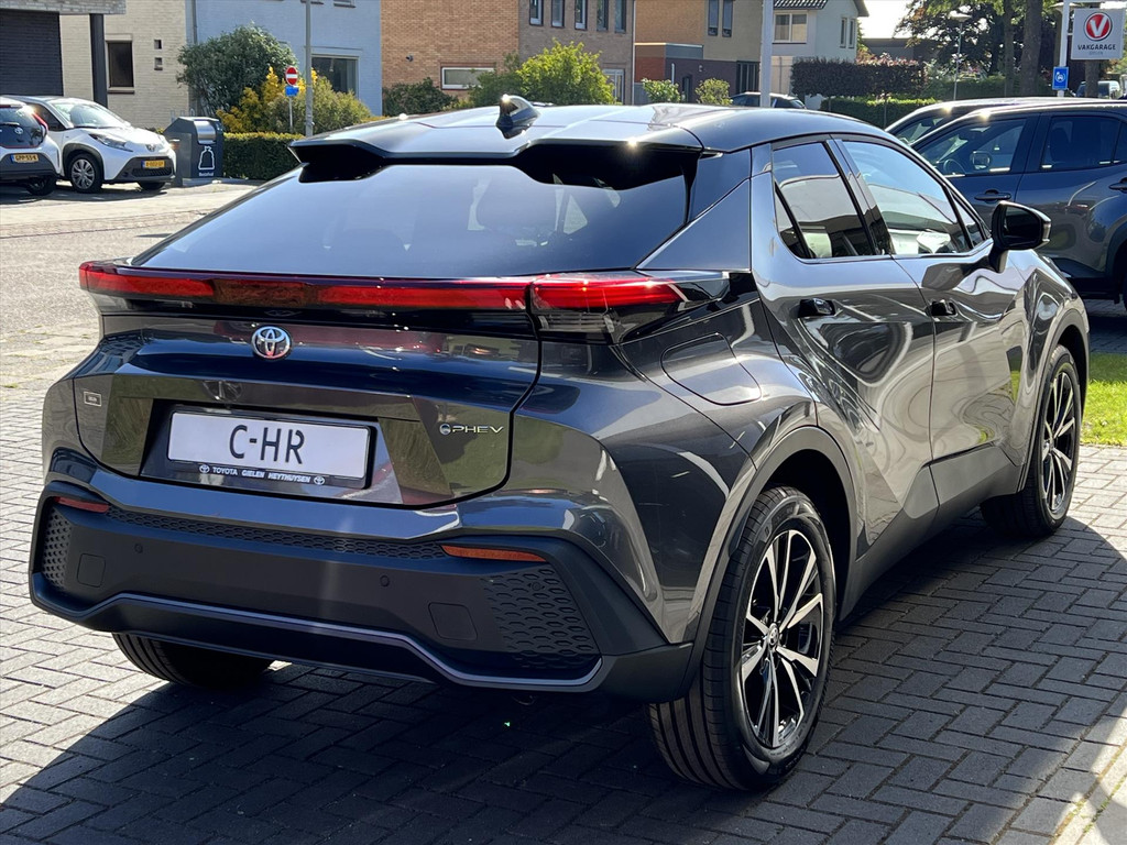 Toyota C-HR 2.0 High Power PHEV 223pk First edition Bi-Tone | Elektrische achterklep, Stoel + Stuurverwarming, Dodehoekherkenning 52265006-3.jpg | Autobedrijf Gielen