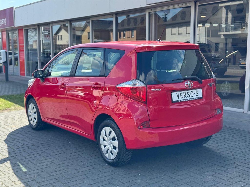 Toyota Verso-S 1.3 VVT-i Aspiration | Parkeercamera, Airconditioning, Elektrische ramen, Bluetooth, Fijne instap! 52316773-2.jpg | Autobedrijf Gielen