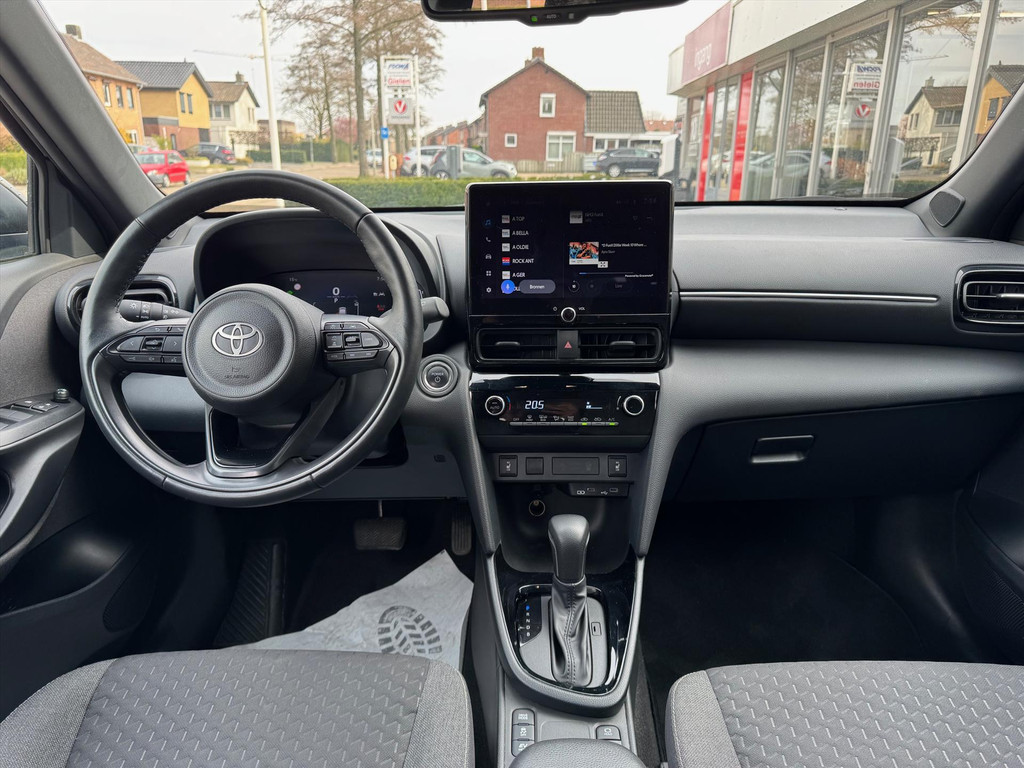 Toyota Yaris Cross 1.5 Hybrid First Edition Plus | Stoel + Stuurverwarming, Groot scherm, Keyless, 17 inch, Apple CarPlay/Android Auto 52480722-1.jpg | Autobedrijf Gielen