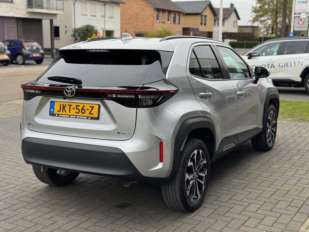 Toyota Yaris Cross 1.5 Hybrid First Edition Plus | Stoel + Stuurverwarming, Groot scherm, Keyless, 17 inch, Apple CarPlay/Android Auto 52480722-3.jpg | Autobedrijf Gielen
