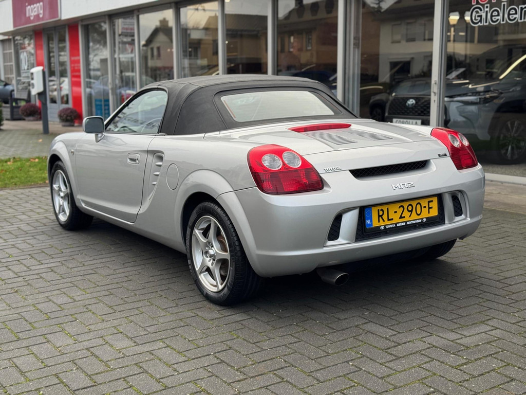 Toyota MR2 1.8 VVT-i | Cabrio, Elektrische ramen, Lichtmetalen velgen, Radio/CD speler 52498447-4.jpg | Autobedrijf Gielen