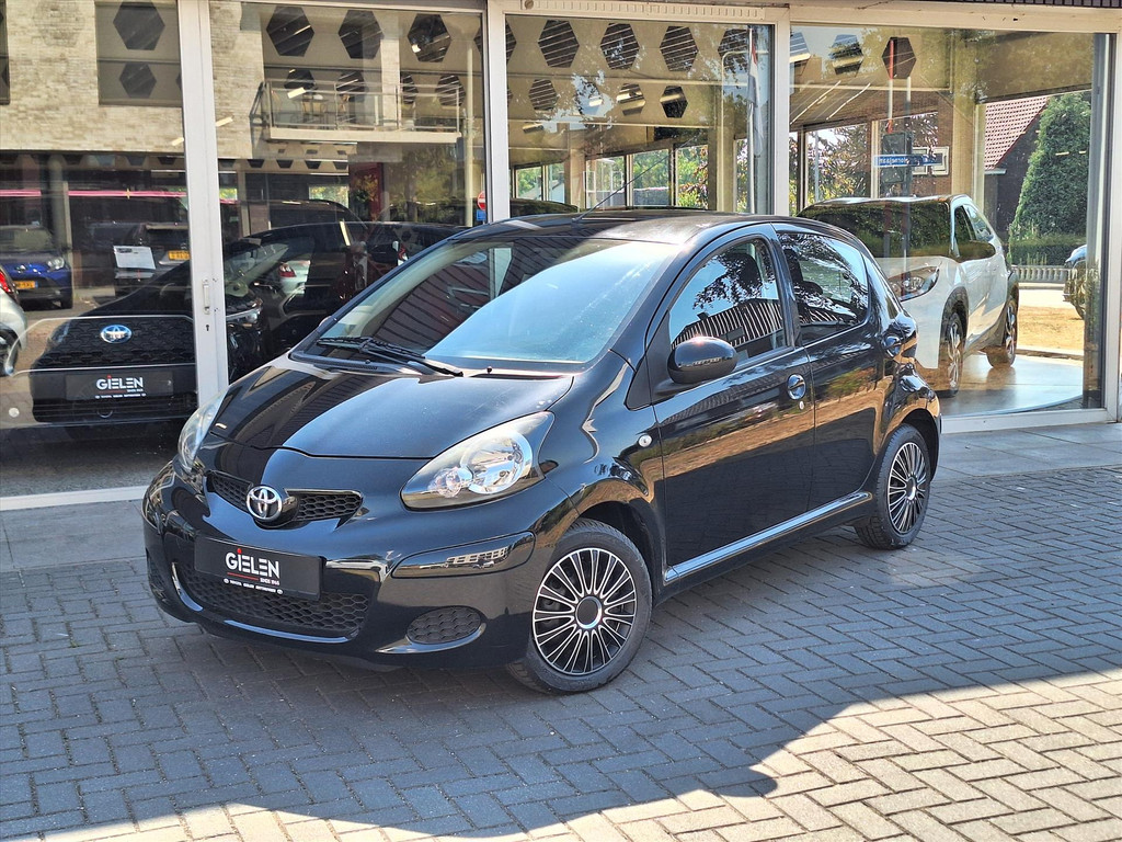 Toyota Aygo 1.0 VVT-i 5D Comfort Navigator | Airconditioning, Pioneer Premium sound systeem, Elektrische ramen, hele nette auto! 52520526-1.jpg | Autobedrijf Gielen