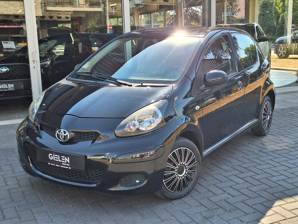 Toyota Aygo 1.0 VVT-i 5D Comfort Navigator | Airconditioning, Pioneer Premium sound systeem, Elektrische ramen, hele nette auto! 52520526-2.jpg | Autobedrijf Gielen