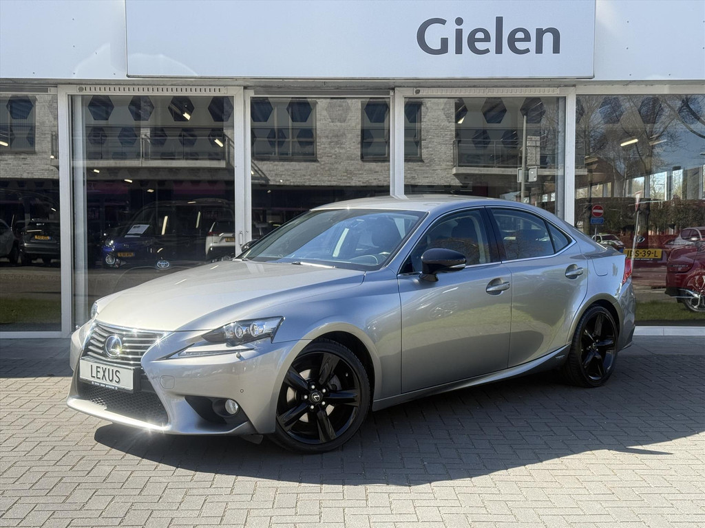 Lexus IS 300h Sport Edition | 18 inch, Parkeersensoren, Keyless, Startknop, Cruise control, ASC, Sonic Titanium 52562948-0.jpg | Autobedrijf Gielen