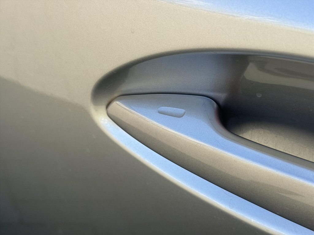 Lexus IS 300h Sport Edition | 18 inch, Parkeersensoren, Keyless, Startknop, Cruise control, ASC, Sonic Titanium 52562948-4.jpg | Autobedrijf Gielen