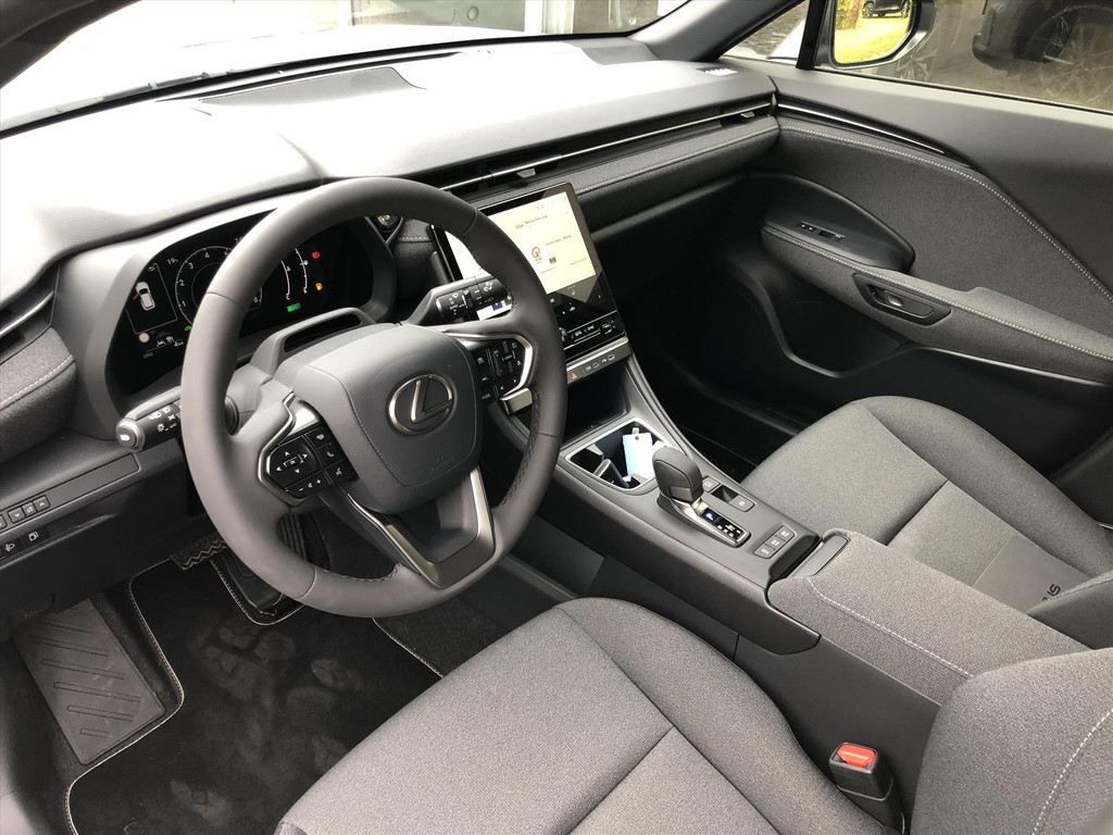 Lexus LBX 1.5 Comfort & Safety Pack | Dodehoekherkenning, Parkeersensoren, Keyless, Stoelverwarming, Sonnic Copper 52667452-1.jpg | Autobedrijf Gielen