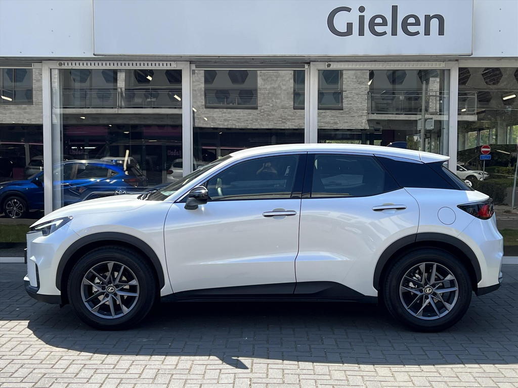 Lexus LBX 1.5 Comfort & Safety Pack | Dodehoekherkenning, Parkeersensoren, Keyless, Stoelverwarming 52667452-1.jpg | Autobedrijf Gielen