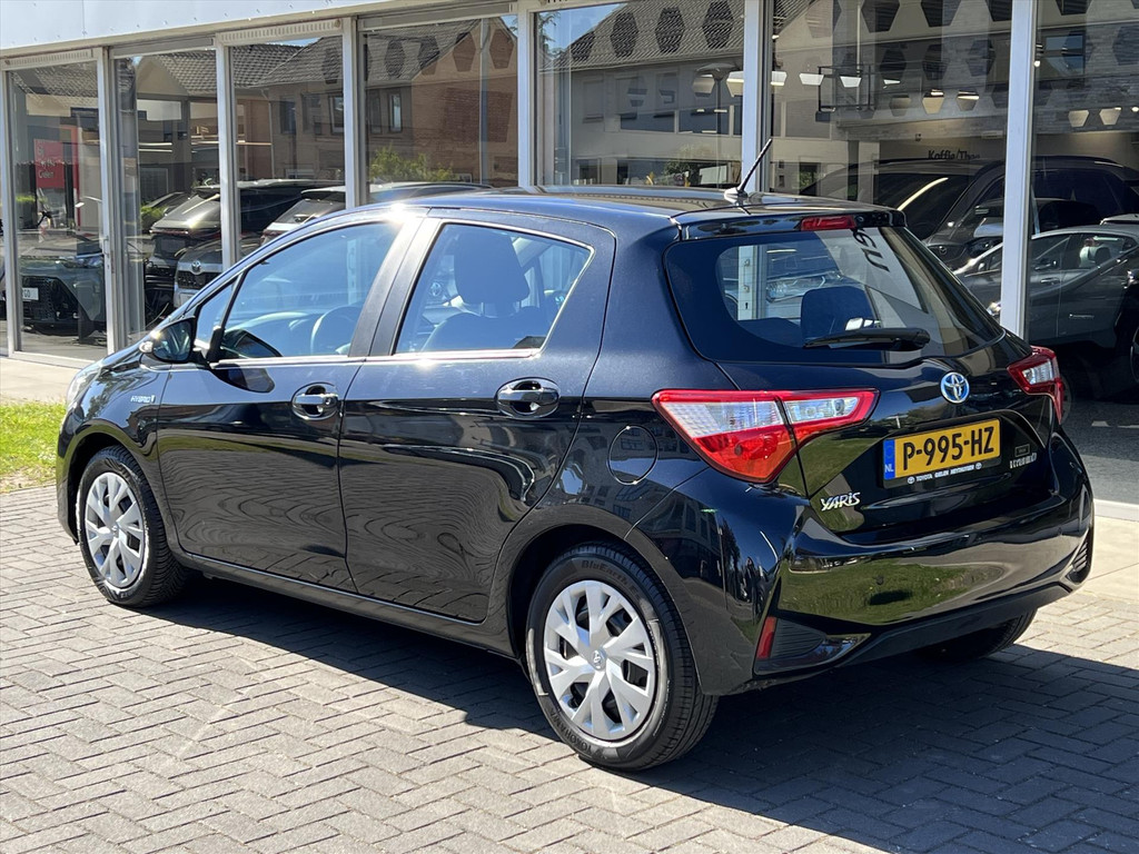 Toyota Yaris 1.5 Hybrid Active | Parkeercamera, bluetooth, Cruise control, Climate control, Toyota safety sense 52668717-2.jpg | Autobedrijf Gielen