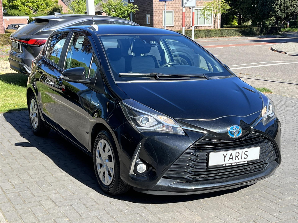 Toyota Yaris 1.5 Hybrid Active | Parkeercamera, bluetooth, Cruise control, Climate control, Toyota safety sense 52668717-4.jpg | Autobedrijf Gielen