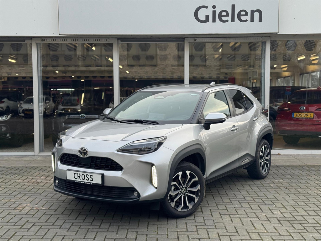 Toyota Yaris Cross 1.5 Hybrid 130PK Dynamic Plus | Winter Pack, 17 inch, Keyless, Stoel + Stuurverwarming, Privacy Glass 52705005-1.jpg | Autobedrijf Gielen