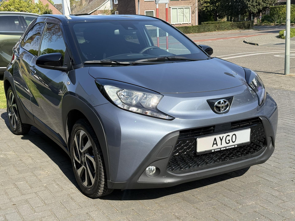 Toyota Aygo X 1.0 VVT-i S-CVT Automaat Pulse Bi-Tone | Stoelverwarming, Airconditioning, 17 inch, CarPlay, Adaptive cruise control 52705062-2.jpg | Autobedrijf Gielen