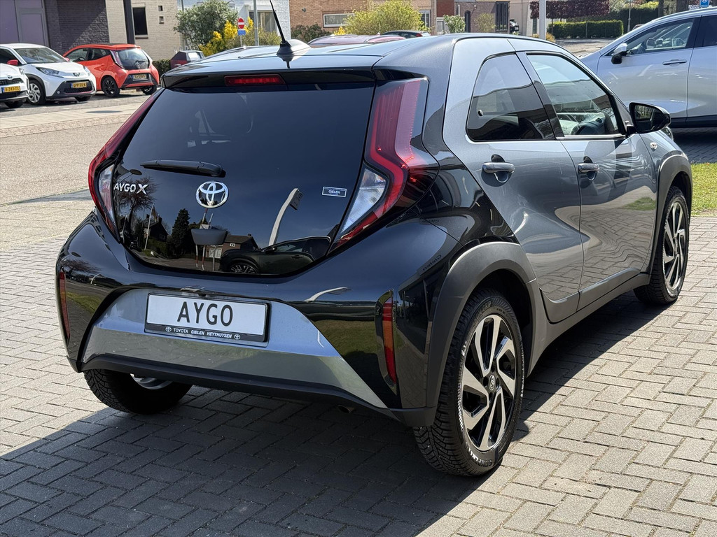 Toyota Aygo X 1.0 VVT-i S-CVT Automaat Pulse Bi-Tone | Stoelverwarming, Airconditioning, 17 inch, CarPlay, Adaptive cruise control 52705251-1.jpg | Autobedrijf Gielen