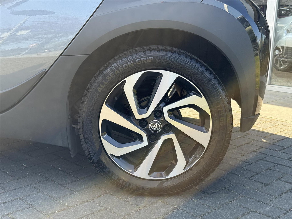 Toyota Aygo X 1.0 VVT-i S-CVT Automaat Pulse Bi-Tone | Stoelverwarming, Airconditioning, 17 inch, CarPlay, Adaptive cruise control 52705251-3.jpg | Autobedrijf Gielen