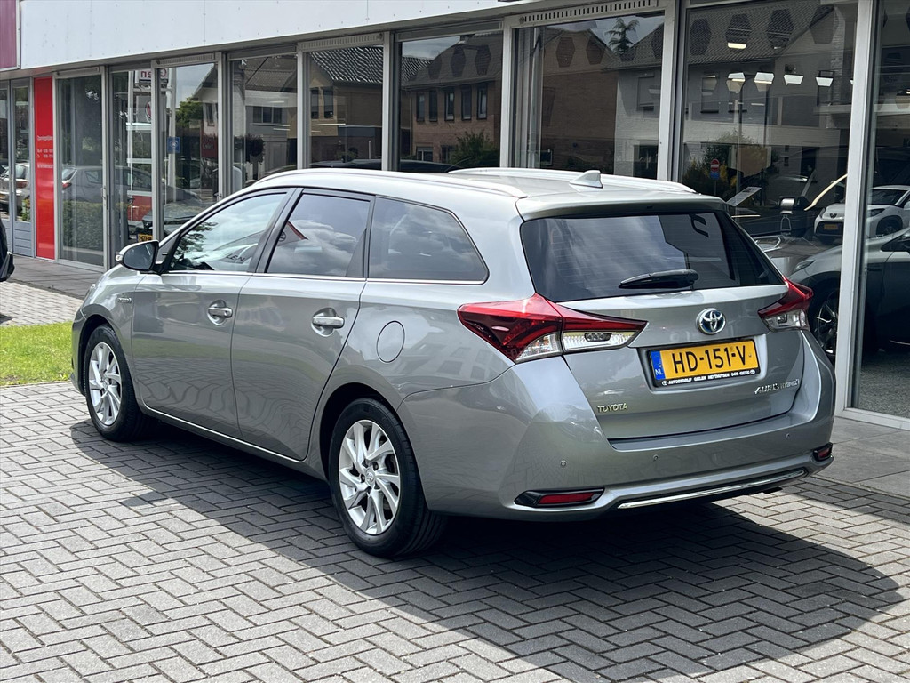 Toyota Auris Touring Sports 1.8 Hybrid Aspiration Plus | Facelift, Parkeersensoren, Navigatie, Lichtmetalen velgen, Parkeercamera, Bluetooth 52852431-2.jpg | Autobedrijf Gielen