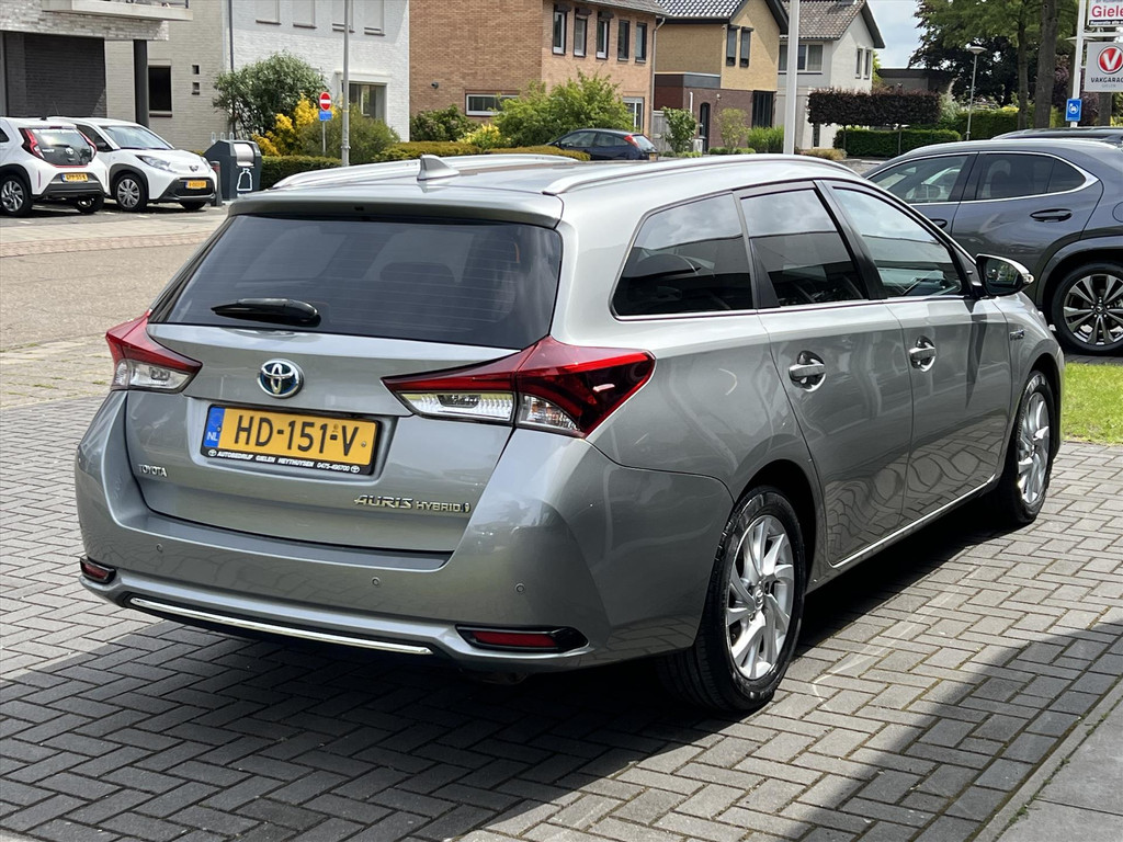 Toyota Auris Touring Sports 1.8 Hybrid Aspiration Plus | Facelift, Parkeersensoren, Navigatie, Lichtmetalen velgen, Parkeercamera, Bluetooth 52852431-3.jpg | Autobedrijf Gielen