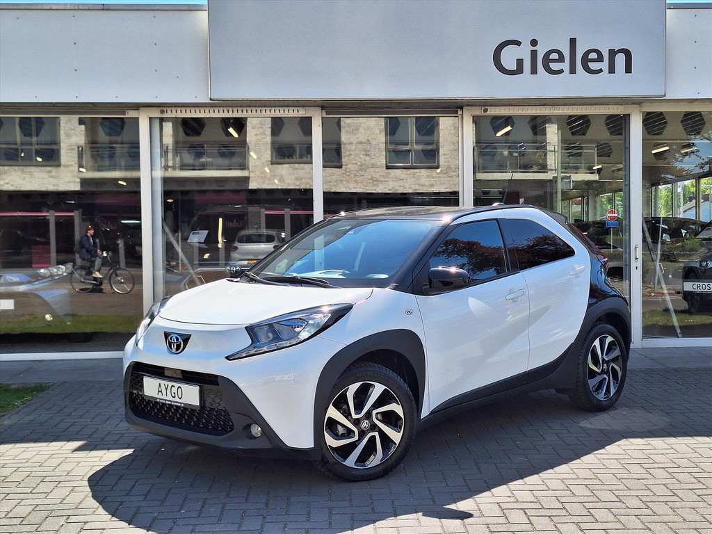 Toyota Aygo X 1.0 VVT-i S-CVT Automaat Pulse Bi-Tone | Stoelverwarming, Airconditioning, 17 inch, CarPlay, Adaptive cruise control 53087975-0.jpg | Autobedrijf Gielen