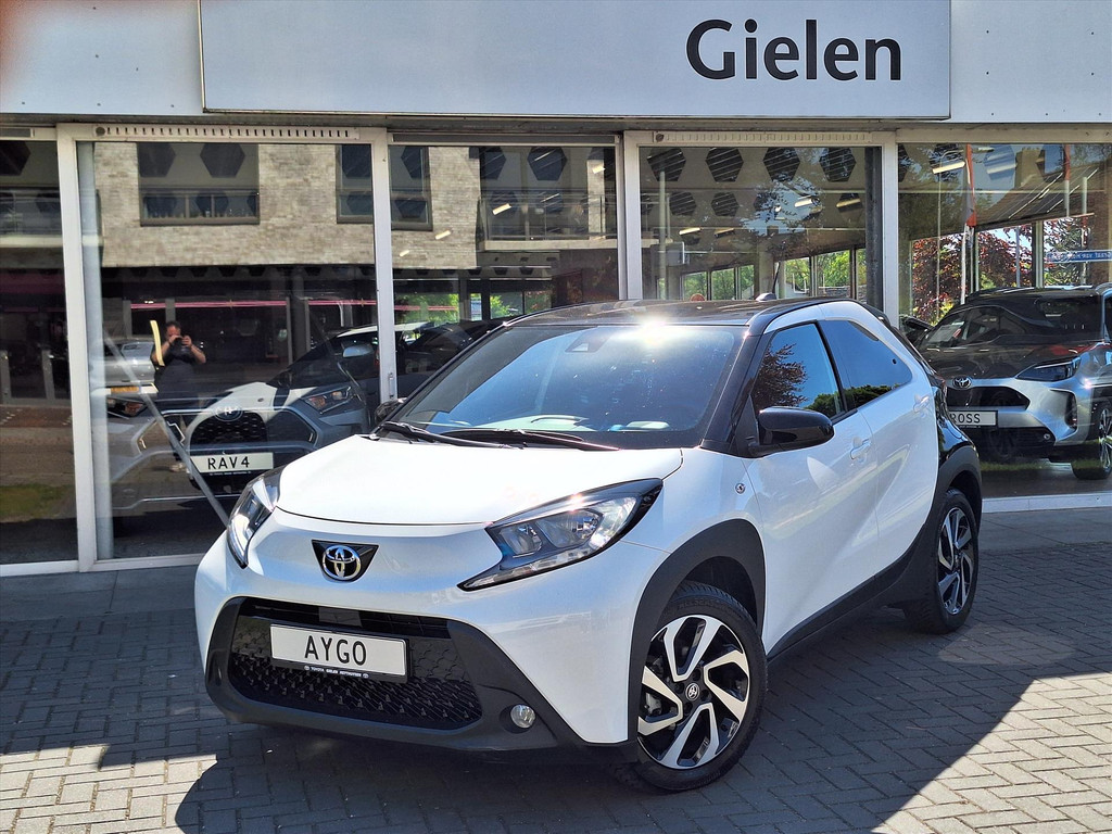 Toyota Aygo X 1.0 VVT-i S-CVT Automaat Pulse Bi-Tone | Stoelverwarming, Airconditioning, 17 inch, CarPlay, Adaptive cruise control 53087975-1.jpg | Autobedrijf Gielen
