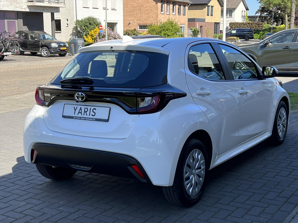 Toyota Yaris 1.0 VVT-i 72pk Active | Apple CarPlay/Android auto, Airco, Parkeercamera, Adaptive cruise control 53090973-3.jpg | Autobedrijf Gielen