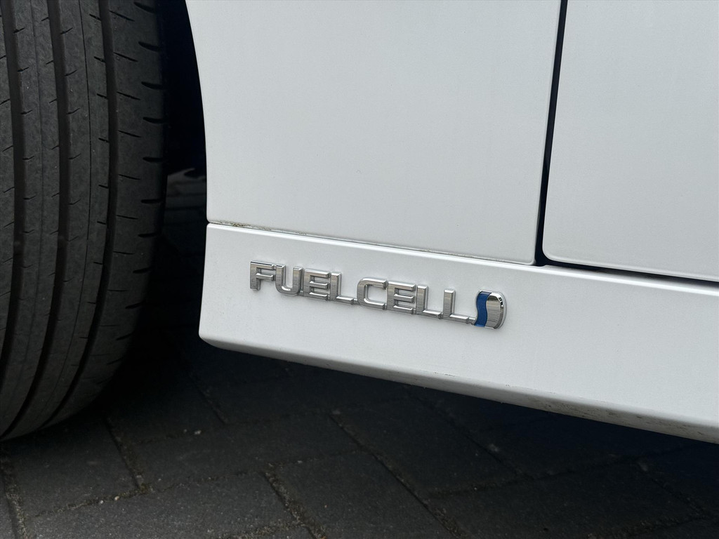 Toyota Mirai FCV 182pk Dynamic | Waterstof, JBL, Keyless, Stoelverwarming, Adaptive cruise control, Navigatie, Parkeercamera 53136757-4.jpg | Autobedrijf Gielen