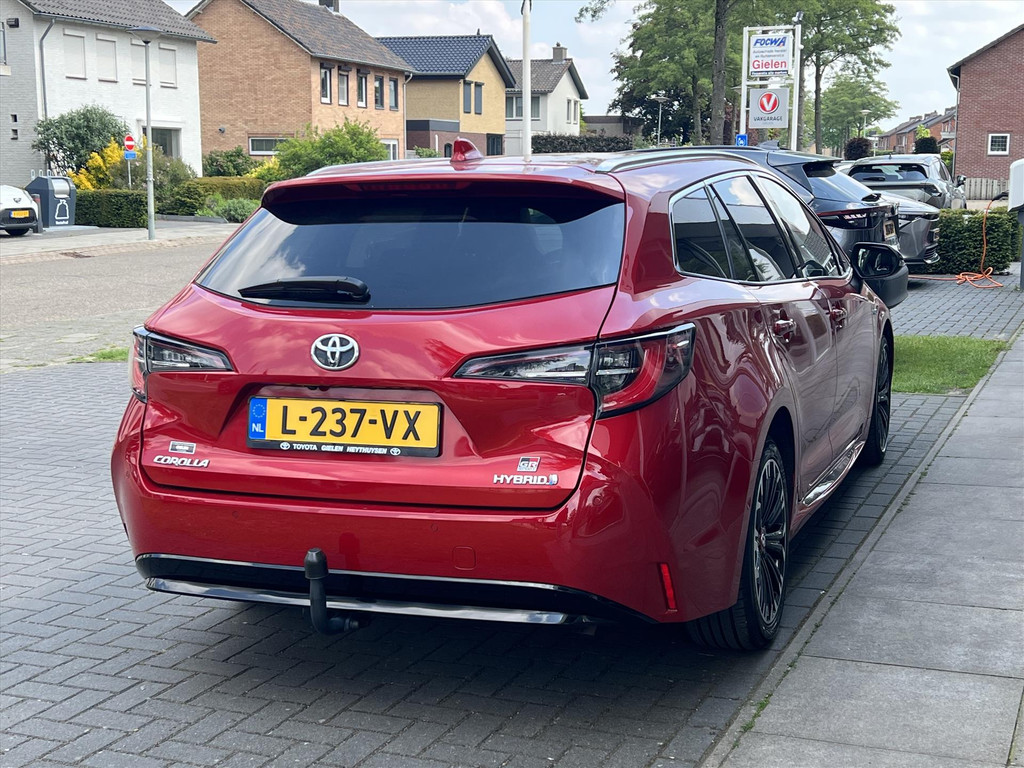 Toyota Corolla Touring Sports 1.8 Hybrid GR Sport | Trekhaak, Navigatie, LED, Stoelverwarming, Parkeersensoren, CarPlay 53211285-2.jpg | Autobedrijf Gielen