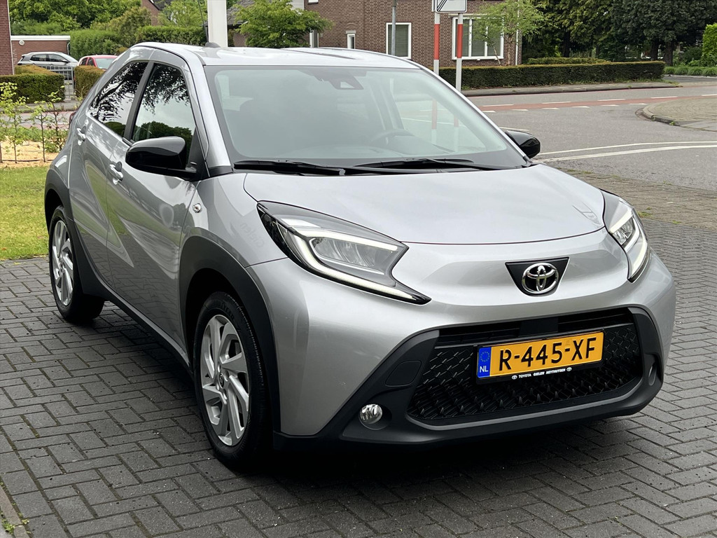Toyota Aygo X 1.0 VVT-i First Automaat | Eerste eigenaar, Lichtmetalen velgen, Adaptive cruise control, Parkeercamera, Weinig KM! 53247564-4.jpg | Autobedrijf Gielen