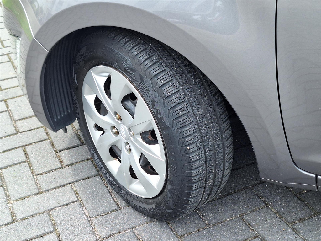 Hyundai i20 1.2i 85PK 5D Business Edition | Airconditioning, Stuurbediening, Centrale deurvergrendeling, Radio/CD-Speler 53317505-4.jpg | Autobedrijf Gielen