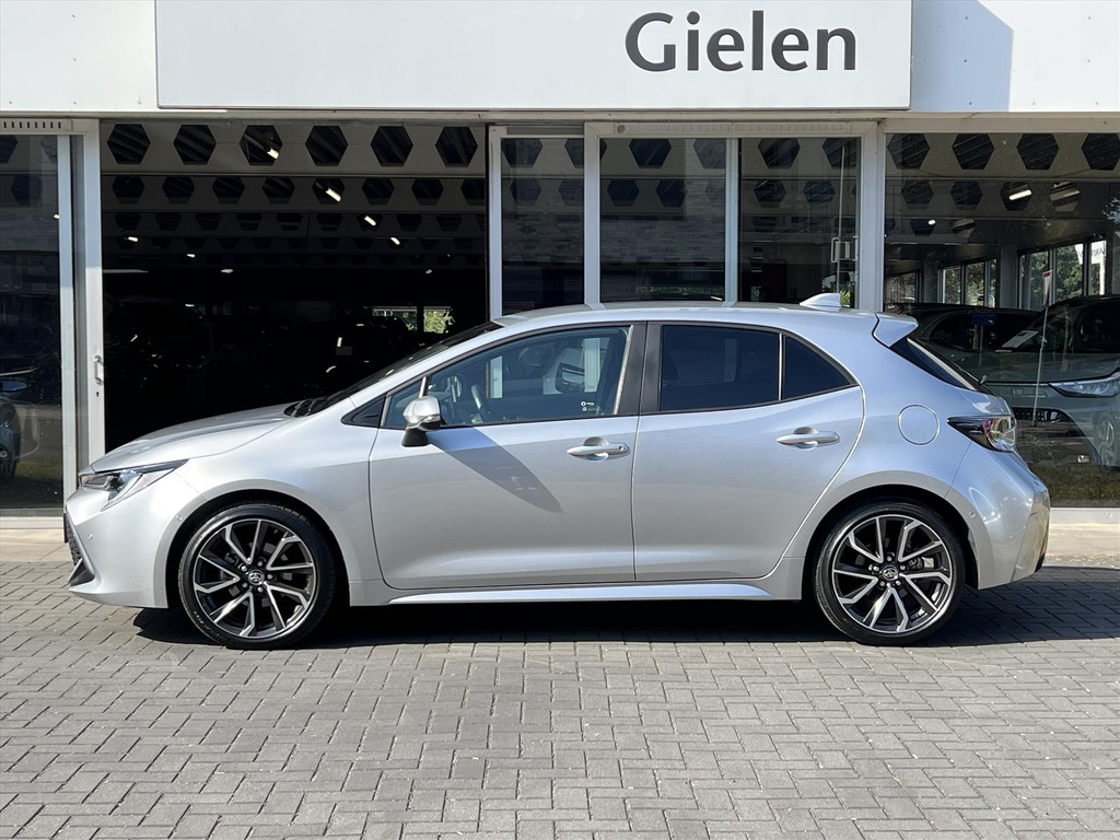 Toyota Corolla 1.8 Hybrid Style | Dodehoekherkenning, Parkeersensoren, Stoel + Stuurverwarming, Keyless, 18 inch 53428015-1.jpg | Autobedrijf Gielen