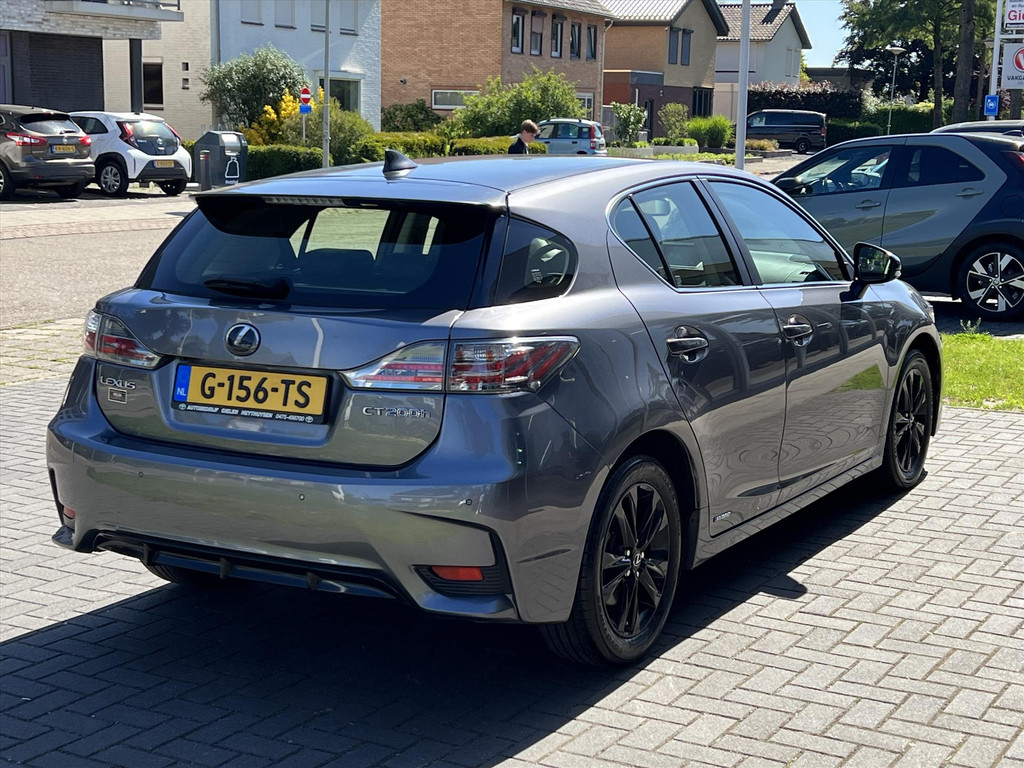 Lexus CT 200h Executive | Half leer, Parkeersensoren, Stoelverwarming, Keyless, Navigatie, Camera, Cruise control 53432865-3.jpg | Autobedrijf Gielen