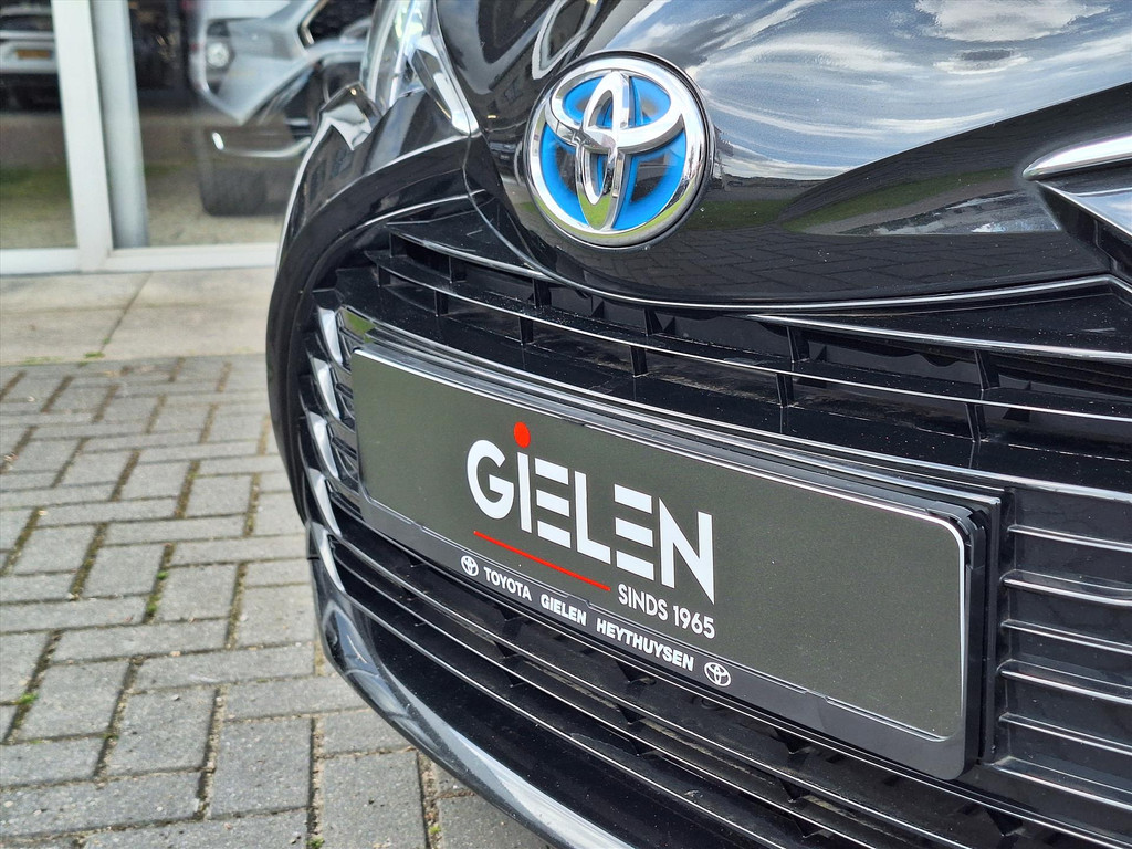 Toyota Yaris 1.5 Hybrid Design | Navigatie, Cruise control, Lichtmetalen velgen, Parkeercamera, Safety sense, Climate control 53486735-2.jpg | Autobedrijf Gielen