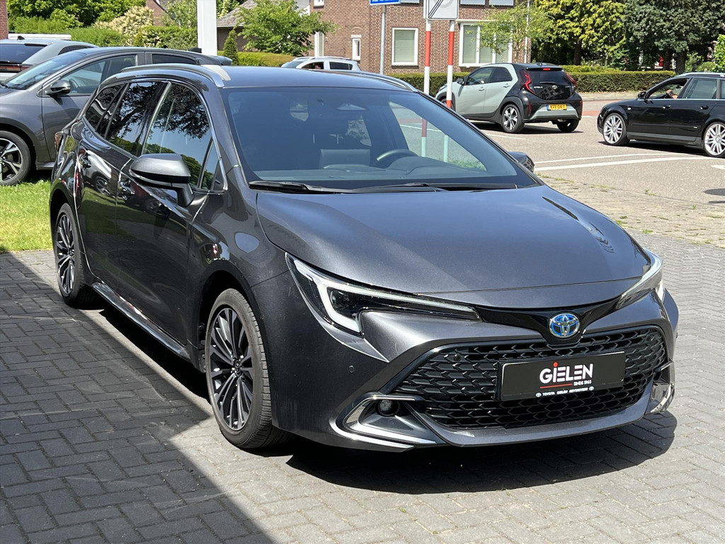 Toyota Corolla Touring Sports 140 Hybrid First edition | Elektrische achterklep, Nieuwe multimedia, Stoelverwarming, LED, Parkeersensoren 53653692-4.jpg | Autobedrijf Gielen